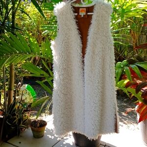 C&C California Faux Fur and Suede Sleeveless Duster. MED